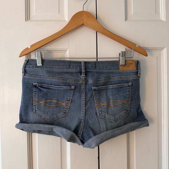 Abercrombie & Fitch Jean Short - Size 4 W27 - Picture 2 of 2